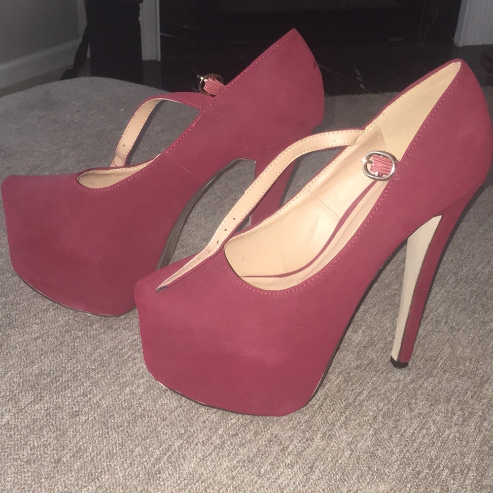 Burgundy babydoll platform pumps